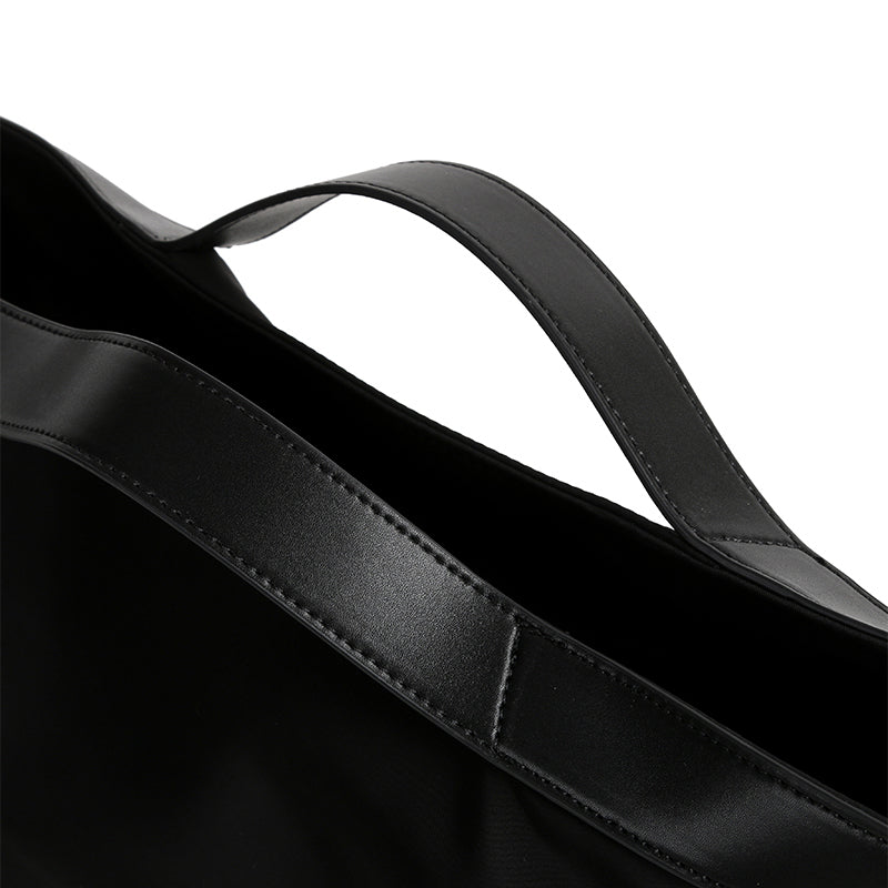 Handle detail of the Nylon City Tote