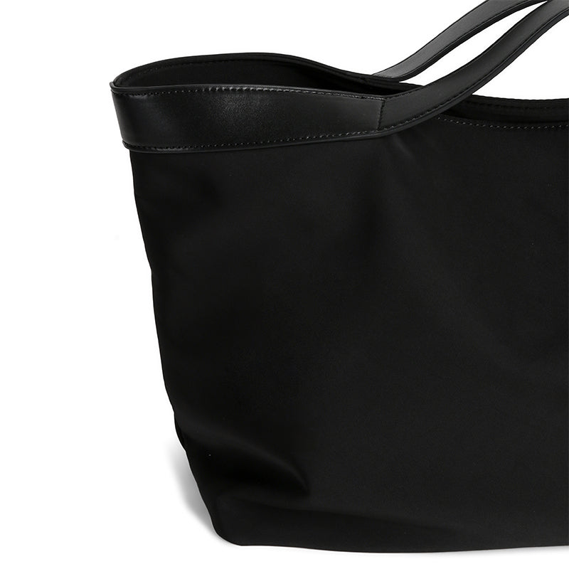 Side detail of the Nylon City Tote